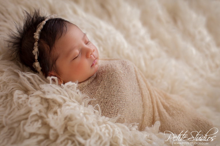 CHICAGO AND NAPERVILLE NEWBORN AND BABY PHOTOGRAPHY