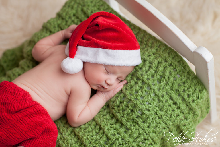 CHICAGO AND NAPERVILLE NEWBORN AND BABY PHOTOGRAPHER